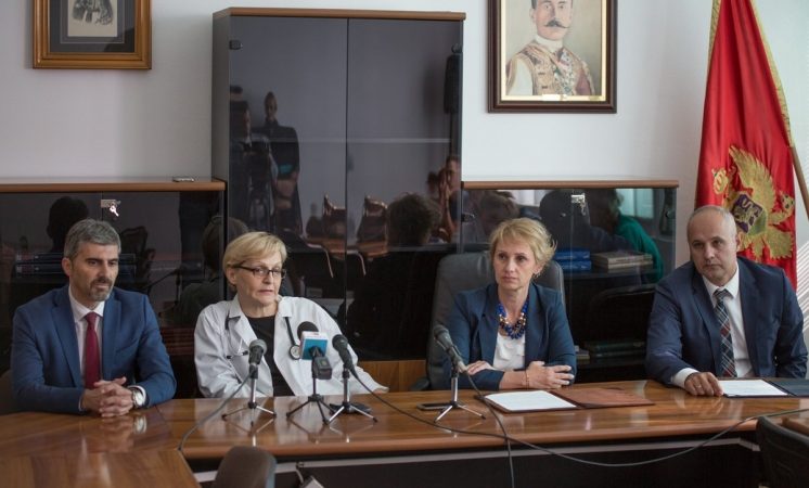 274f1bf2bd18e7f0d33d6244e658426e XL