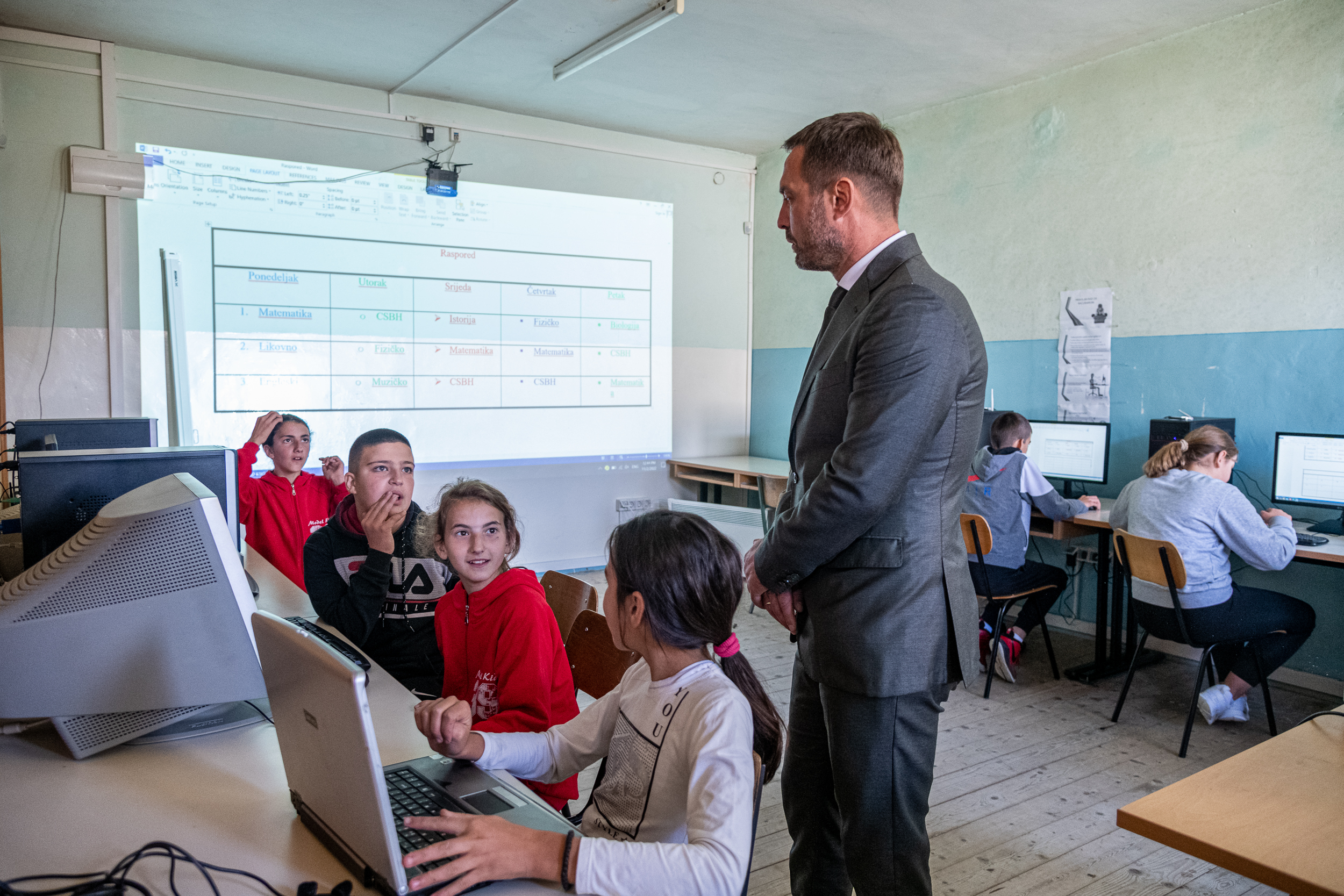 CGES donirao vrijednu informatičku opremu Obrazovnom centru u Šavniku