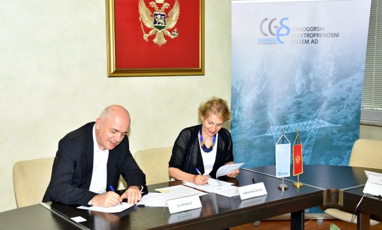 90c8a860751b252e58c26f97e05856c4 XL