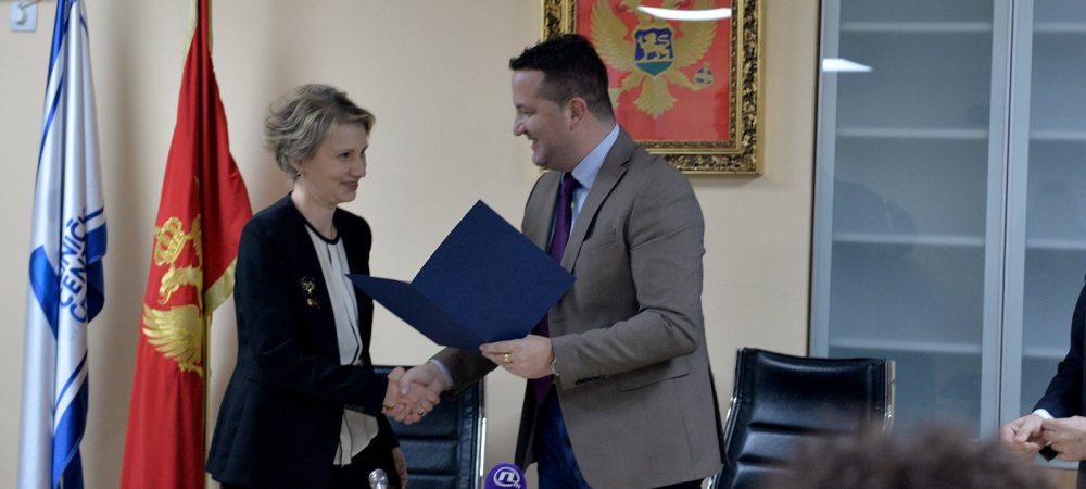 image 0 02 05 0fc87f12a00ab0edeee31f2ddee1aab5fae18025e97440de0b20d3d632bbdc12 V