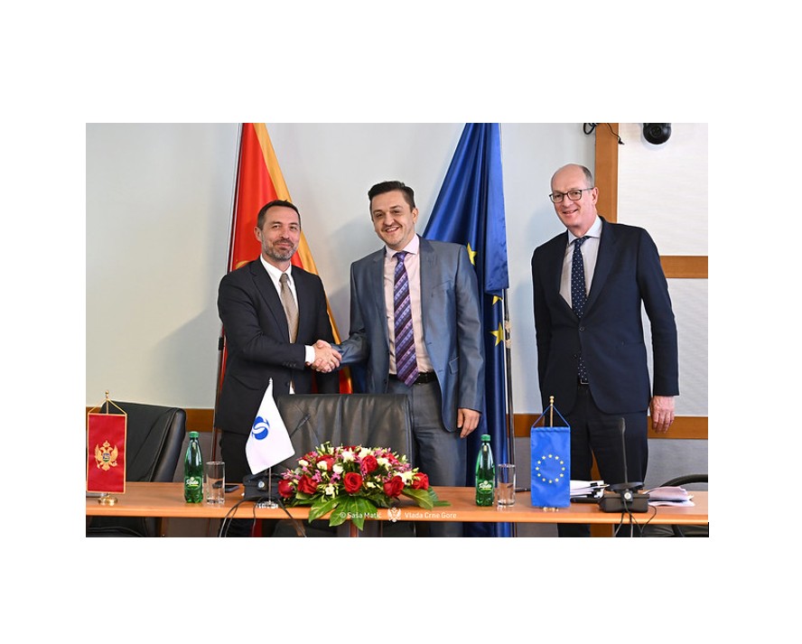 CGES I EBRD ULAŽU 15 MILIONA EURA U JAČANJE REGIONALNE ELEKTROPRENOSNE MREŽE